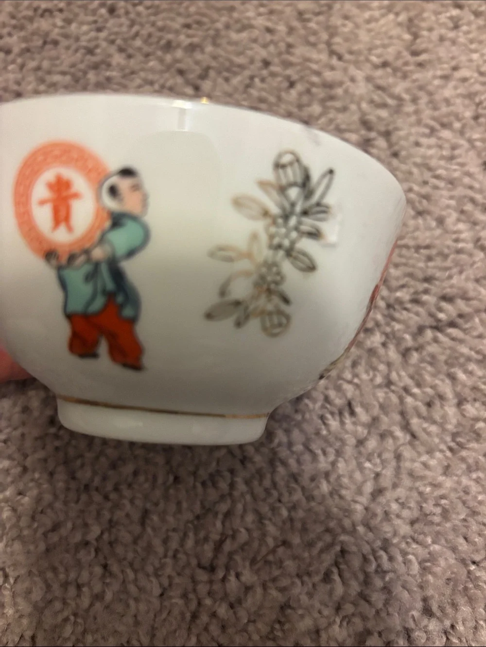 Porcelain Decorative rice bowls  with Red and Green Motif